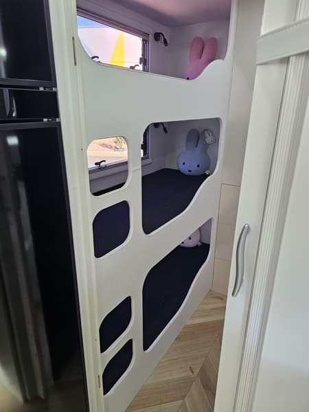 Tribal Gravity detail